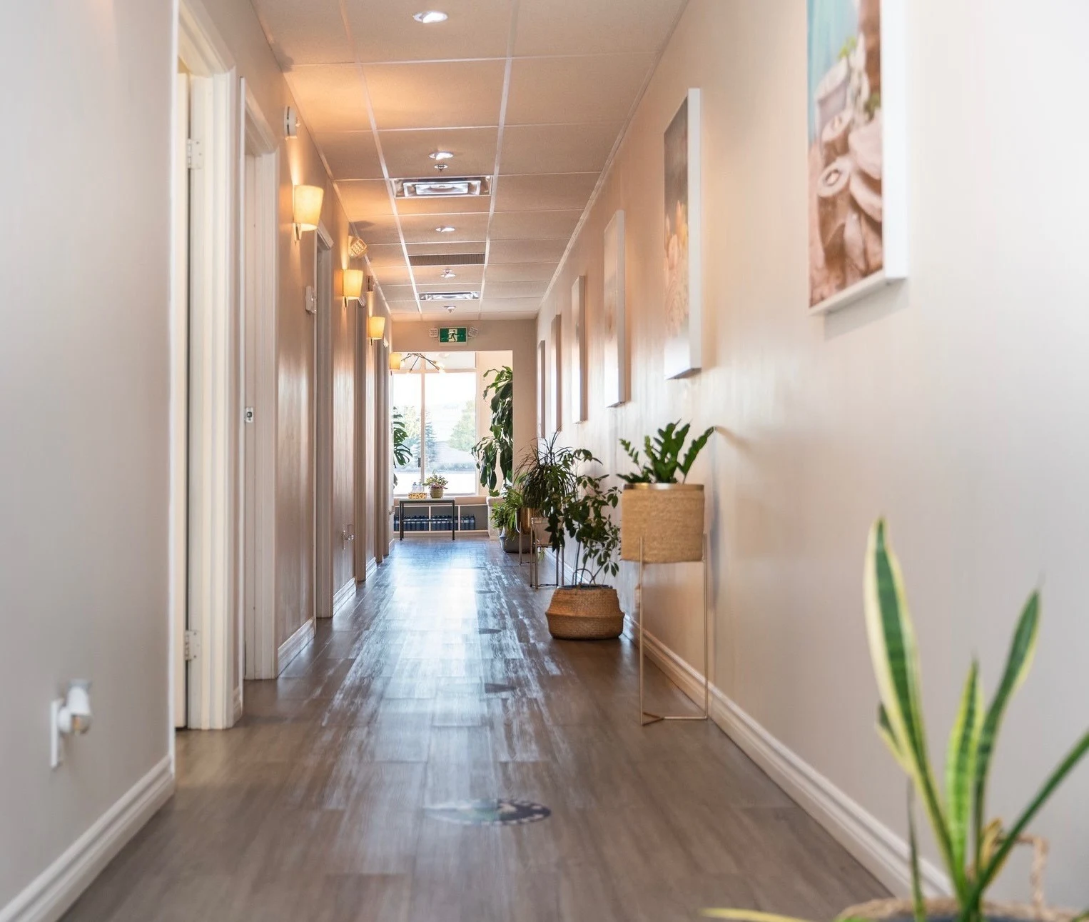 Oakspa Hallway Back